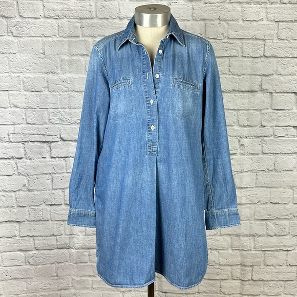 Uniqlo Dresses & Skirts - Uniqlo denim long sleeve popover shirt dress w/pockets. Size Medium